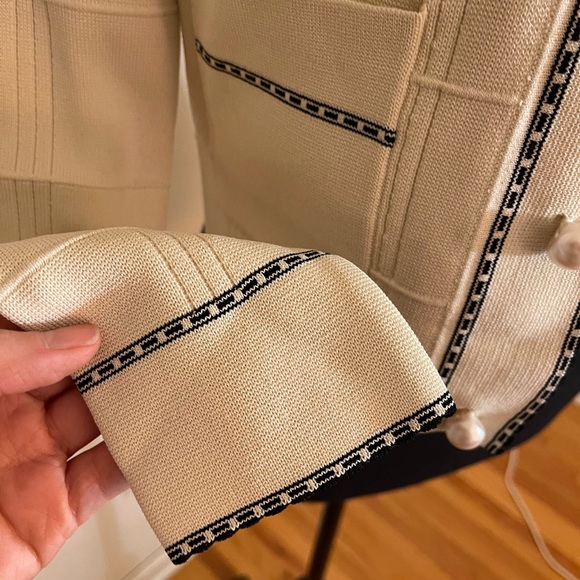 NWT SANDRO

Lore Knit Cardigan size 0 - Picture 9 of 9